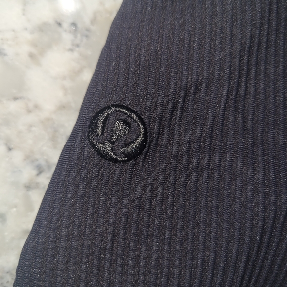 Lululemon Weave the waves swim suit - Picture 3 of 4